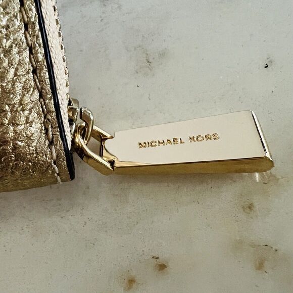 MICHAEL KORS Money Pieces Pale Gold Leather Zip Around Coin Card Case Wallet - Picture 5 of 7
